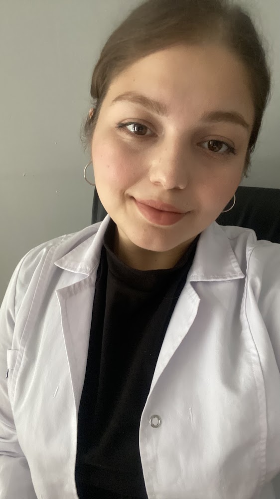 Asena Çolak Hakkında Bilgi